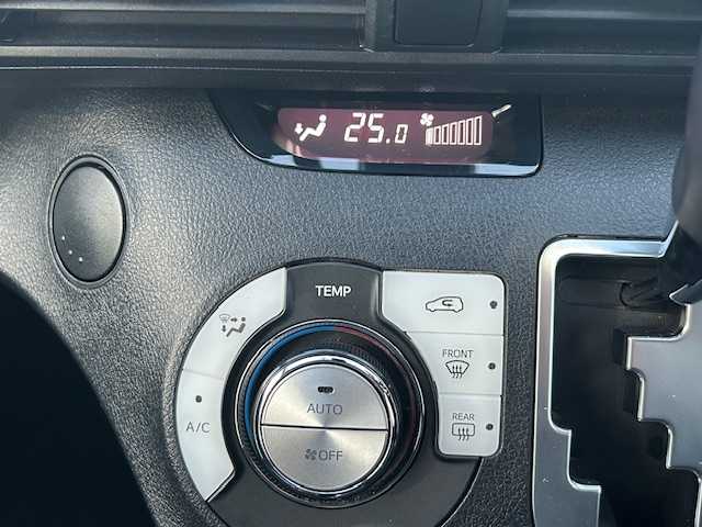 トヨタ シエンタ G 宮城県 2017(平29)年 6.3万km コバルトブルーメタリック 登録時走行距離６２８６４ｋｍ/純正SDナビ/CD/DVD/Bluetooth接続/フルセグテレビ/バックカメラ/両側パワースライドドア/トヨタセーフティーセンス/プリクラッシュセーフティー/レーンディパーチャーアラート/オートハイビーム/プッシュスタート/スマートキー/アイドリングストップ/横滑り防止/フォグランプ/純正ドライブレコーダー/ビルトインETC/ステアリングリモコン/純正フロアマット/AAC