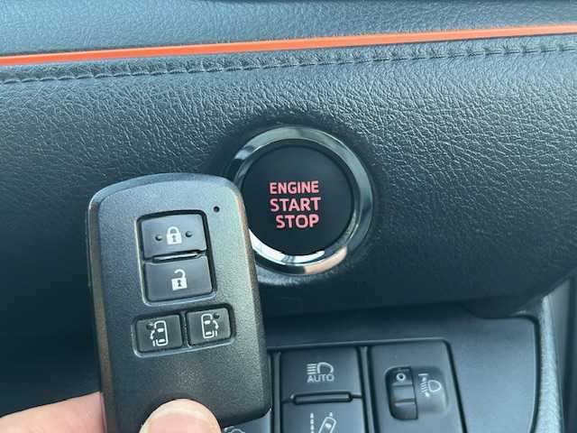 トヨタ シエンタ G 宮城県 2017(平29)年 6.3万km コバルトブルーメタリック 登録時走行距離６２８６４ｋｍ/純正SDナビ/CD/DVD/Bluetooth接続/フルセグテレビ/バックカメラ/両側パワースライドドア/トヨタセーフティーセンス/プリクラッシュセーフティー/レーンディパーチャーアラート/オートハイビーム/プッシュスタート/スマートキー/アイドリングストップ/横滑り防止/フォグランプ/純正ドライブレコーダー/ビルトインETC/ステアリングリモコン/純正フロアマット/AAC