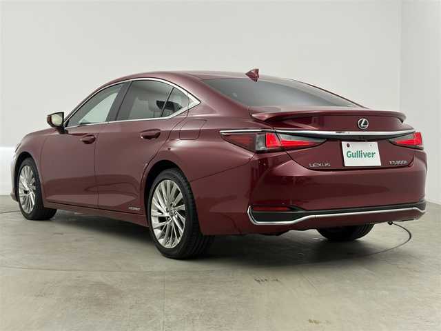 レクサス ＥＳ 300h バージョンL 愛知県 2020(令2)年 3.7万km レッドマイカクリスタルシャイン マークレビンソン　/サンルーフ　/純正１２．３インチナビ　/全方位カメラ　/デジタルインナーミラー　　/衝突軽減ブレーキ　/シートヒーター　/レザーシート　/パワーシート　/ステアヒーター　/ＢＳＭ　/ＥＴＣ２．０