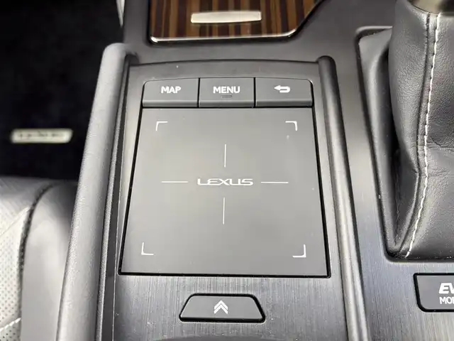 レクサス ＥＳ 300h バージョンL 愛知県 2020(令2)年 3.7万km レッドマイカクリスタルシャイン マークレビンソン　/サンルーフ　/純正１２．３インチナビ　/全方位カメラ　/デジタルインナーミラー　　/衝突軽減ブレーキ　/シートヒーター　/レザーシート　/パワーシート　/ステアヒーター　/ＢＳＭ　/ＥＴＣ２．０