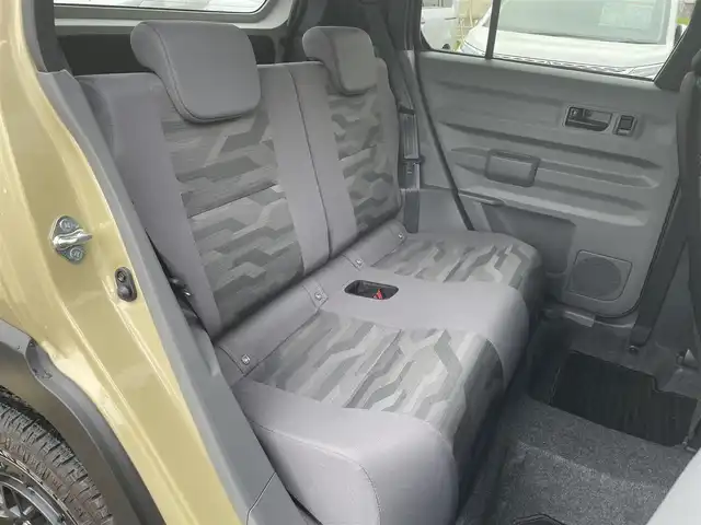 ダイハツ タフト G クロムベンチャー 福島県 2023(令5)年 0.1千km サンドベージュメタリック AIS検査済み/【2407008208】/10インチディスプレイオーディオ/15AW M29スティンガー　（バレルブラック）社外/マッドスター　ラジアル　A/T/1インチリフトアップキット（社外）/ダムド　littleD フェイスチェンジキット（タフト）社外/・フロントグリル/・フロントバンパー/・レターエンブレム（マットブラック）/フロントカメラ＋モニターセット（社外）/ステアリングスイッチ/電動格納ミラー/CURTルーフラック（社外）/イノー　ベースキャリア（社外）/社外パーツ取り付けあり