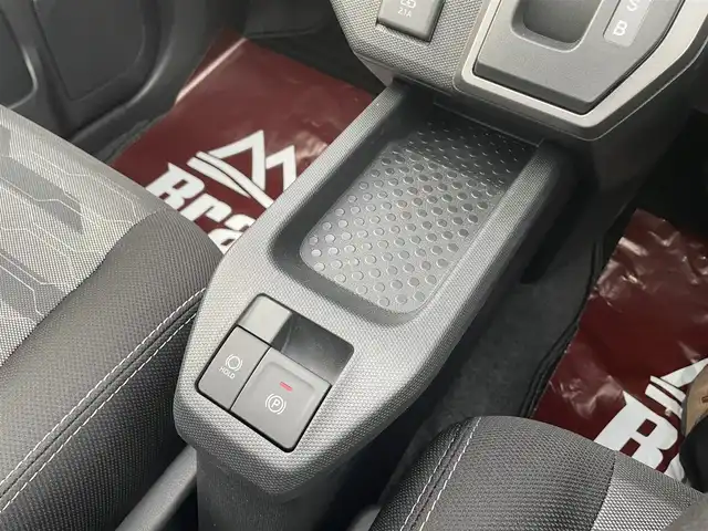 ダイハツ タフト G クロムベンチャー 福島県 2023(令5)年 0.1千km サンドベージュメタリック AIS検査済み/【2407008208】/10インチディスプレイオーディオ/15AW M29スティンガー　（バレルブラック）社外/マッドスター　ラジアル　A/T/1インチリフトアップキット（社外）/ダムド　littleD フェイスチェンジキット（タフト）社外/・フロントグリル/・フロントバンパー/・レターエンブレム（マットブラック）/フロントカメラ＋モニターセット（社外）/ステアリングスイッチ/電動格納ミラー/CURTルーフラック（社外）/イノー　ベースキャリア（社外）/社外パーツ取り付けあり