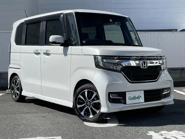 ホンダ Ｎ ＢＯＸ カスタム G L ホンダセンシング 群馬県 2019(令1)年 4万km プラチナホワイトパール ワンオーナー/ホンダセンシング /・衝突軽減ブレーキ(CMBS)/・レーンキープアシスト/・標識認識機能/・先行車発進お知らせ/・路外逸脱制御/社外メモリナビ（AVIC-RZ302）/CD/DVD /ワンセグTV/バックカメラ/パワースライドドア/ビルトインETC/LEDヘッドライト/オートライト/シーケンシャルウィンカー/ステアリングスイッチ/社外前後ドライブレコーダー/横滑り防止/純正ドアバイザー/W/サイド/カーテンエアバック/取扱説明書/保証書/スペアキー