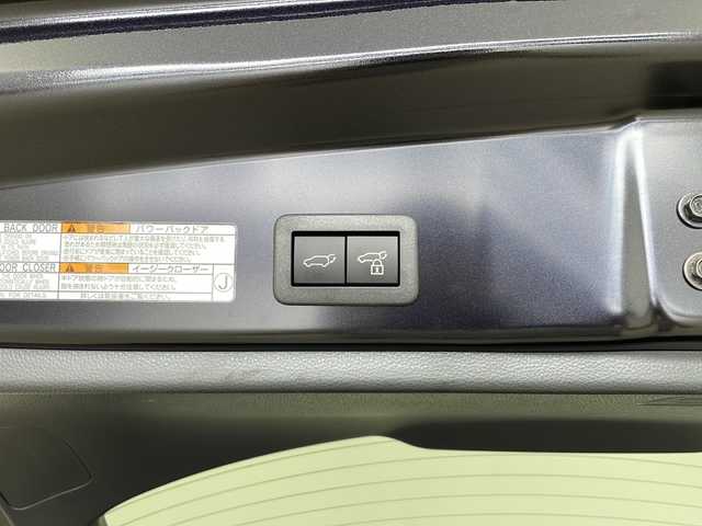 トヨタ カローラ クロス ハイブリッド Z 鹿児島県 2023(令5)年 1.3万km スパークリングブラックパールクリスタルシャイン 純正ディスプレイオーディオ/(BT/Applecarplay/Androidauto/AM/FM)/トヨタセーフティセンス/オートクルーズコントロール/前後クリアランスソナー/レーンキープアシスト/社外前後ドライブレコーダー/アイドリングストップ/前席シートヒーター/運転席パワーシート/ハーフレザーシート/オートマチックハイビーム/電動パーキングブレーキ/オートホールド/純正LEDヘッドライト/ビルトインETC2・0/純正18インチアルミホイール/保証書/取扱説明書