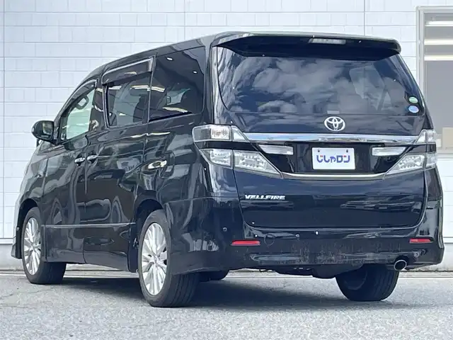 トヨタ ヴェルファイア 2．4Z 兵庫県 2012(平24)年 9.9万km ブラック (株)IDOMが運営する【じしゃロン神戸名谷店】の自社ローン専用車両になりますこちらは現金またはオートローンご利用時の価格です。自社ローンご希望の方は別途その旨お申付け下さい/ナビ/バックカメラ/ビルトインETC/フリップダウンモニター/前後ドラレコ/コーナーセンサー/フルセグTV/純正アルミホイール/オットマン