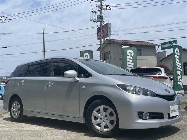 トヨタ ウィッシュ 1．8X HIDセレクション 千葉県 2011(平23)年 5.5万km シルバーM 純正メモリナビ【NSCT-W61】/・TV/DVD/ラジオ/バックカメラ/ETC/HIDヘッドライト/純正フロアマット/取扱説明書/保証書