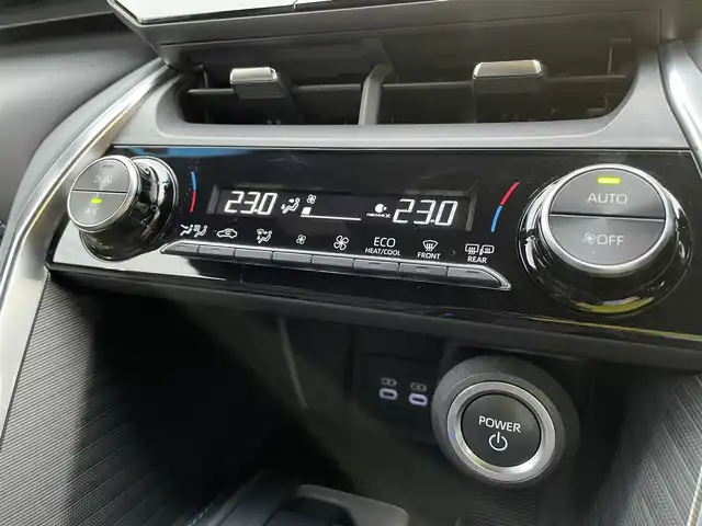 トヨタ ハリアー ハイブリッド G 石川県 2023(令5)年 2.2万km プレシャスブラックパール ワンオーナー/純正ディスプレイオーディオ/フルセグTV/バックカメラ/LEDヘッドライト/パワーバックドア/デジタルミラー/ブラインドスポットモニター/ETC2.0/ハーフレザーシート/純正アルミホイール/トヨタセーフティセンス/レーダークルーズ/スマートキー/プッシュスタート/電動ミラー/保証書