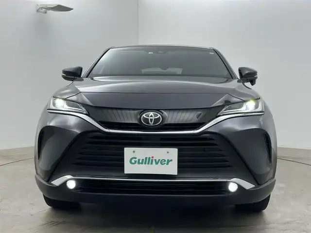 トヨタ ハリアー Z 岡山県 2022(令4)年 3.3万km プレシャスブラックパール 純正SDナビ/（BT/フルセグTV）/JBLサウンド/バックカメラ/デジタルインナーミラー/ハーフレザーシート/D席パワーシート/パワーバックドア/コーナーセンサー（前後）/トヨタセーフティセンス/純正フロアマット/純正ドアバイザー/オートホールド/ブラインドスポットモニター/ISOFIX/ステアリングスイッチ/ヘッドアップディスプレイ/チルトステアリング/シートリフター/取扱説明書/新車保証書/スマートキー×２