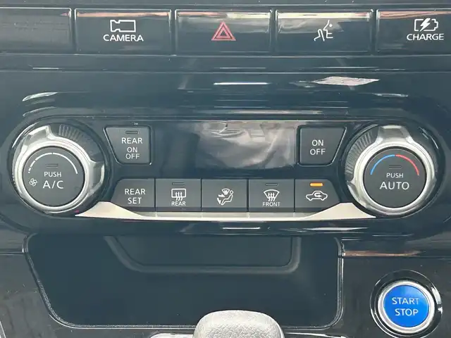 日産 セレナ e－パワー ハイウェイスター V 兵庫県 2022(令4)年 3.1万km ブリリアントホワイトパール プロパイロット/アラウンドビューモニター/純正ドライブレコーダー/純正９インチナビ/両側パワースライドド/Bluetoothオーディオ/オートホールド/スイッチスタート/CD/DVD/ブルーレイ/フルセグTV/デジタルインナーミラー/スマートキー/ETC/社外フロアマット