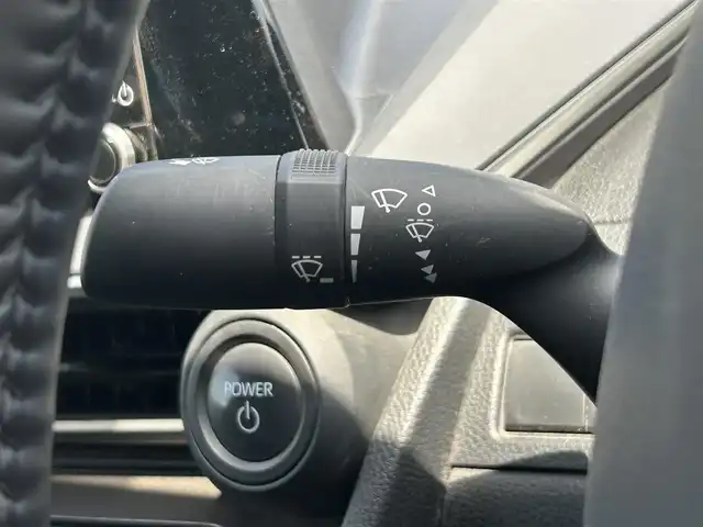 トヨタ プリウス U 愛知県 2023(令5)年 6.3万km グレー 8インチディスプレイオーディオ/フルセグTV/バックカメラ/D/N席シートヒーター/トヨタセーフティセンス/・レーンディパーチャーアラート/・プリクラッシュセーフティ/・BSM/・プロアクティブドライビングアシスト/・リヤクロストラフィックアラート/・クリアランスソナー/・リヤカメラディテクション/・パーキングサポートブレーキ/・ロードサインアシスト/・レーダークルーズコントロール/・後方車両接近通知/・安心降車アシスト/ステアリングヒーター/スマートキー/プッシュスタート/オートハイビーム/オートライト/電格ミラー/LEDヘッドライト/前後コーナーセンサー////////////