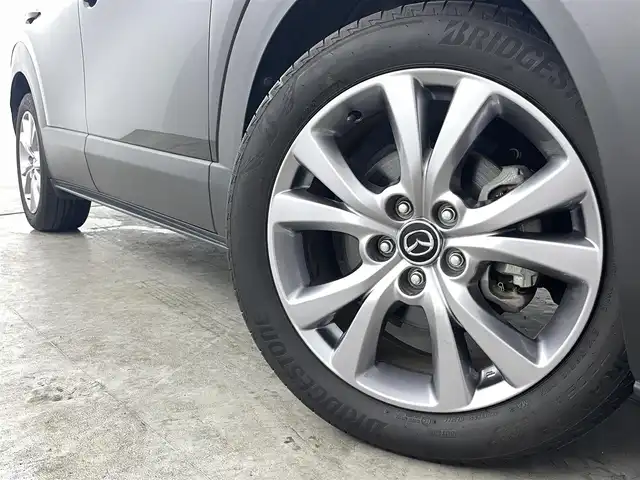 マツダ ＣＸ－３０ 20S プロアクティブツーリングセレ 福島県 2022(令4)年 1.9万km ジェットブラックマイカ プロアクティブセンス　/・車線逸脱警報/・ブラインドスポットモニター/・レーダークルーズコントロール/・衝突被害軽減システム/・誤発信抑制システム/・オートハイビーム/・ヘッドアップディスプレイ/純正ナビゲーション/【AM/FM/DVD/CD/Bluetooth/フルセグ】　/全方位カメラ　/電子パーキング　/・オートブレーキホールド　/革巻きステアリング　/・ステアリングスイッチ　/・チルトステアリング　/パワーシート　/プッシュスタート/・スマートキー/パワーシート/・シートヒーター/電動リアゲート/LEDライト/・オートライト/純正フロアマット/ウィンカーミラー/取扱説明書