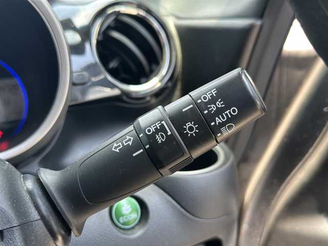 ホンダ Ｎ ＢＯＸ カスタム G Lパッケージ 滋賀県 2012(平24)年 3.5万km ポリッシュドメタルメタリック 純正ナビ/(CD/DVD/フルセグ/Bluetooth)/バックカメラ/両側パワースライドドア/オートエアコン/オートライト/プッシュスタート/純正アルミホイール/HID/フォグライト/ドアバイザー/純正フロアマット