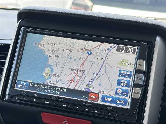 ホンダ Ｎ ＢＯＸ カスタム G Lパッケージ 滋賀県 2012(平24)年 3.5万km ポリッシュドメタルメタリック 純正ナビ/(CD/DVD/フルセグ/Bluetooth)/バックカメラ/両側パワースライドドア/オートエアコン/オートライト/プッシュスタート/純正アルミホイール/HID/フォグライト/ドアバイザー/純正フロアマット