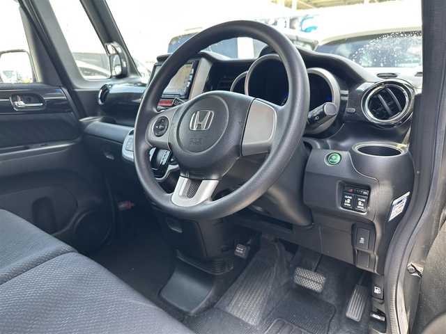 ホンダ Ｎ ＢＯＸ カスタム G Lパッケージ 滋賀県 2012(平24)年 3.5万km ポリッシュドメタルメタリック 純正ナビ/(CD/DVD/フルセグ/Bluetooth)/バックカメラ/両側パワースライドドア/オートエアコン/オートライト/プッシュスタート/純正アルミホイール/HID/フォグライト/ドアバイザー/純正フロアマット