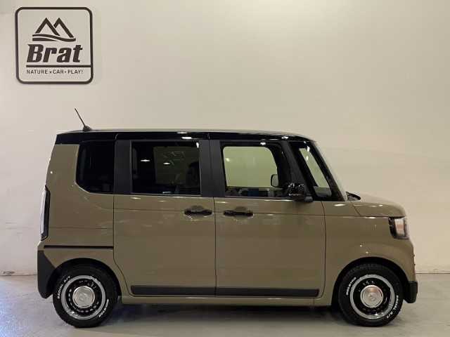 ホンダ Ｎ ＢＯＸ JOY ターボ 岩手県 2025(令7)年 0.1千km ベージュ AIS検査済み/【2507005138】/禁煙車/LEDヘッドライト/オートライト/両側パワスラ/ハーフレザーシート/スマートキー/USB入力端子/シートヒーター/AAC/障害物センサー/盗難防止装置/オートマチックハイビーム/踏み間違い防止/レーンキープアシスト/横滑り防止/衝突被害軽減ブレーキ/オートクルーズコントロール/マッドスター　ラジアル　A/T （社外）/ダムド　Angieフェイスチェンジキット（社外）/社外パーツ取付有