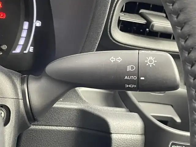 トヨタ シエンタ ハイブリッド Z 埼玉県 2022(令4)年 0.9万km グレイッシュブルー 純正１０．５ディスプレイオーディオ　パノラミックビューモニター　ＢＳＭ　セーフティセンス　レーダークルーズコントロール　ビルトインＥＴＣ　ＡＣ１００Ｖ　オートハイビーム　ＬＥＤヘッドライト　地デジＴＶ