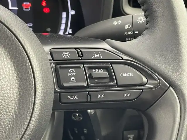 トヨタ シエンタ ハイブリッド Z 埼玉県 2022(令4)年 0.9万km グレイッシュブルー 純正１０．５ディスプレイオーディオ　パノラミックビューモニター　ＢＳＭ　セーフティセンス　レーダークルーズコントロール　ビルトインＥＴＣ　ＡＣ１００Ｖ　オートハイビーム　ＬＥＤヘッドライト　地デジＴＶ