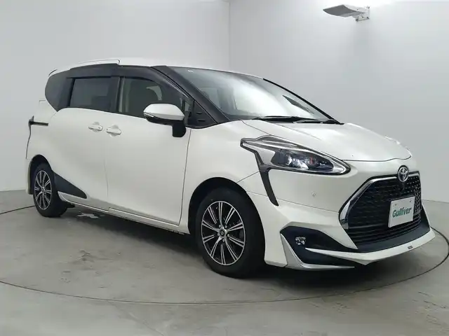 トヨタ シエンタ ハイブリッド G クエロ 愛知県 2021(令3)年 4.3万km ホワイトパールクリスタルシャイン トヨタセーフティセンス/　　・プリクラッシュセーフティ/　　・レーンディバーチャーアラート/　　・オートマチックハイビーム/モデリスタエアロ/　　・フロントスポイラー/　　・リヤスパッツ/　　・リヤスポイラー/純正7インチナビ/　　CD/DVD/BT/フルセグ/パノラミックビューモニター/ドライブレコーダー/ビルトインETC/革巻きステアリング/ステアリングリモコン/ステアリングヒーター/ハーフレザーシート/シートヒーター（前席）/両側パワースライドドア/純正LEDヘッドライト/フォグランプ/社外15インチアルミホイール/取扱説明書