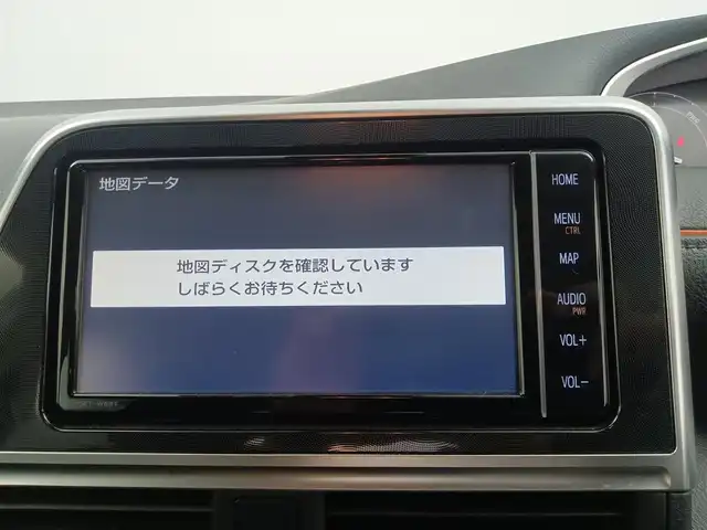 トヨタ シエンタ ハイブリッド G クエロ 愛知県 2021(令3)年 4.3万km ホワイトパールクリスタルシャイン トヨタセーフティセンス/　　・プリクラッシュセーフティ/　　・レーンディバーチャーアラート/　　・オートマチックハイビーム/モデリスタエアロ/　　・フロントスポイラー/　　・リヤスパッツ/　　・リヤスポイラー/純正7インチナビ/　　CD/DVD/BT/フルセグ/パノラミックビューモニター/ドライブレコーダー/ビルトインETC/革巻きステアリング/ステアリングリモコン/ステアリングヒーター/ハーフレザーシート/シートヒーター（前席）/両側パワースライドドア/純正LEDヘッドライト/フォグランプ/社外15インチアルミホイール/取扱説明書