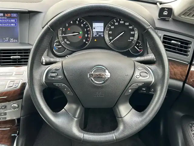 日産 フーガ ハイブリッド 茨城県 2014(平26)年 2.5万km エターナルスノーホワイト 純正メーカーHDDナビ/　フルセグ/AM/FM/CD/DVD/バックカメラ/パワーバックドア/黒革シート/前席シートヒーター/前席エアシート/ビルトインETC/前方ドライブレコーダー/パワシート/クルーズコントロール/クリアランソナー/純正フロアマット/純正ドアバイザー/プッシュスタート/スペアキー