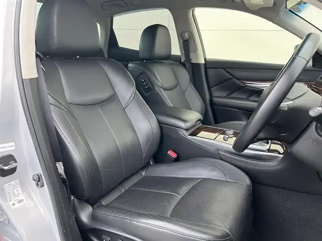 日産 フーガ ハイブリッド 茨城県 2014(平26)年 2.5万km エターナルスノーホワイト 純正メーカーHDDナビ/　フルセグ/AM/FM/CD/DVD/バックカメラ/パワーバックドア/黒革シート/前席シートヒーター/前席エアシート/ビルトインETC/前方ドライブレコーダー/パワシート/クルーズコントロール/クリアランソナー/純正フロアマット/純正ドアバイザー/プッシュスタート/スペアキー