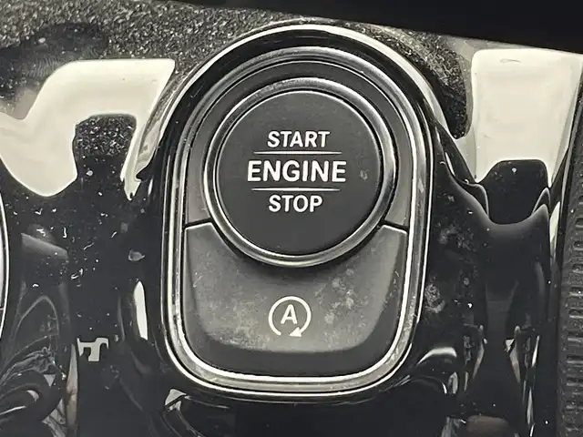 メルセデス・ベンツ ＣＬＡ２００ｄ AMGライン 滋賀県 2020(令2)年 7.5万km ポーラホワイト 純正ナビ/・Bluetooth/USB/フルセグ/バックカメラ/ブラインドスポットモニター/ハーフレザーシート/シートヒーター/パワーシート/追従クルーズコントロール/純正LEDヘッドライト/パドルシフト/プッシュスタート/ステアリングリモコン/前後ドラレコ