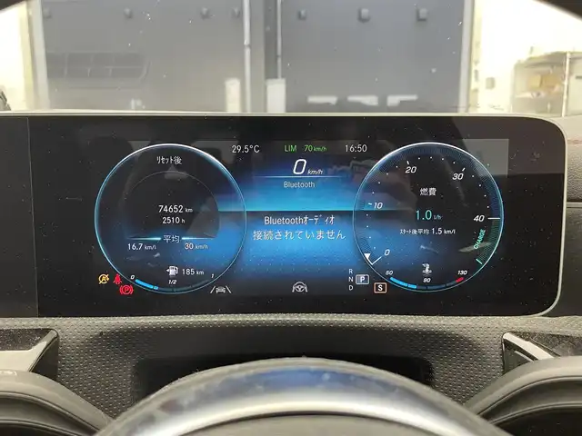 メルセデス・ベンツ ＣＬＡ２００ｄ AMGライン 滋賀県 2020(令2)年 7.5万km ポーラホワイト 純正ナビ/・Bluetooth/USB/フルセグ/バックカメラ/ブラインドスポットモニター/ハーフレザーシート/シートヒーター/パワーシート/追従クルーズコントロール/純正LEDヘッドライト/パドルシフト/プッシュスタート/ステアリングリモコン/前後ドラレコ