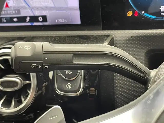 メルセデス・ベンツ ＣＬＡ２００ｄ AMGライン 滋賀県 2020(令2)年 7.5万km ポーラホワイト 純正ナビ/・Bluetooth/USB/フルセグ/バックカメラ/ブラインドスポットモニター/ハーフレザーシート/シートヒーター/パワーシート/追従クルーズコントロール/純正LEDヘッドライト/パドルシフト/プッシュスタート/ステアリングリモコン/前後ドラレコ