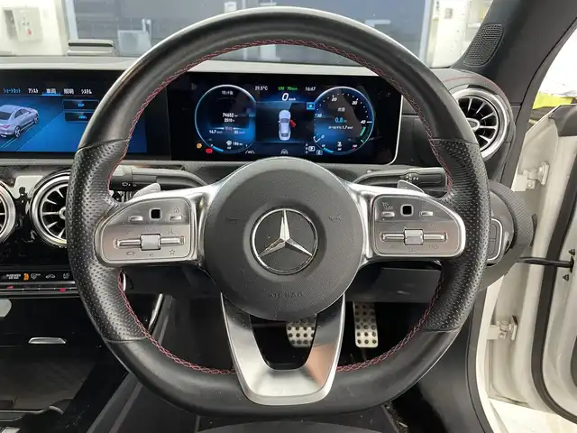 メルセデス・ベンツ ＣＬＡ２００ｄ AMGライン 滋賀県 2020(令2)年 7.5万km ポーラホワイト 純正ナビ/・Bluetooth/USB/フルセグ/バックカメラ/ブラインドスポットモニター/ハーフレザーシート/シートヒーター/パワーシート/追従クルーズコントロール/純正LEDヘッドライト/パドルシフト/プッシュスタート/ステアリングリモコン/前後ドラレコ