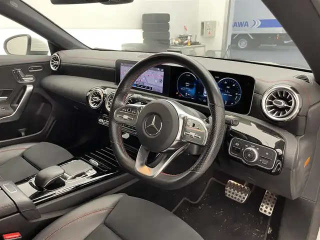 メルセデス・ベンツ ＣＬＡ２００ｄ AMGライン 滋賀県 2020(令2)年 7.5万km ポーラホワイト 純正ナビ/・Bluetooth/USB/フルセグ/バックカメラ/ブラインドスポットモニター/ハーフレザーシート/シートヒーター/パワーシート/追従クルーズコントロール/純正LEDヘッドライト/パドルシフト/プッシュスタート/ステアリングリモコン/前後ドラレコ