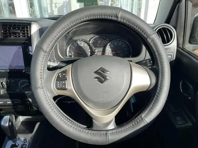 スズキ ジムニー ランドベンチャー 道央・札幌 2016(平28)年 3.8万km ノクターンブルーパール ・４WD/・社外ナビ/　CD＆BT＆USB＆TV/・社外エンジンスターター/・ハーフレザーシート/・ミラーヒーター/・シートヒーター/・電動格納ミラー/・ETC/・背面タイヤ/・背面タイヤカバー/・純正フロアマット/・ドアバイザー/・ウィンカーミラー/・リモコンキー/・フォグライト/・ウィンカーミラー/・スペアキー