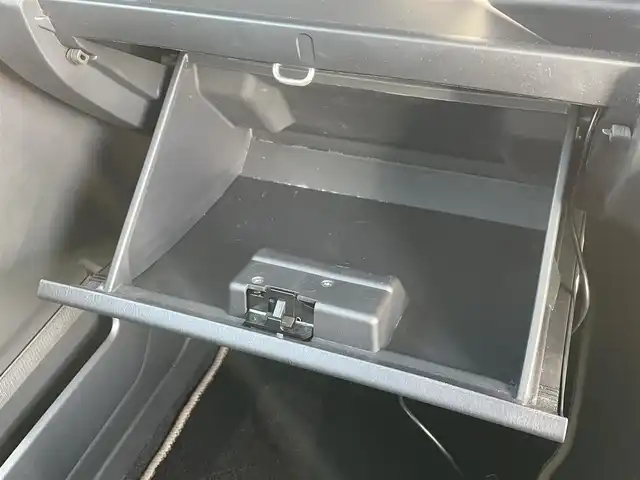 スズキ ジムニー ランドベンチャー 道央・札幌 2016(平28)年 3.8万km ノクターンブルーパール ・４WD/・社外ナビ/　CD＆BT＆USB＆TV/・社外エンジンスターター/・ハーフレザーシート/・ミラーヒーター/・シートヒーター/・電動格納ミラー/・ETC/・背面タイヤ/・背面タイヤカバー/・純正フロアマット/・ドアバイザー/・ウィンカーミラー/・リモコンキー/・フォグライト/・ウィンカーミラー/・スペアキー