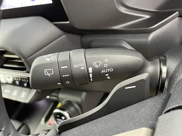 トヨタ ランドクルーザー ２５０ VX ファーストエディション 千葉県 2024(令6)年 0.8万km ベージュ 禁煙車/チルト＆スライド電動ムーンルーフ（挟み込み防止機能付き）/丸目型Bi-Beam LEDヘッドランプ/ボディーカラー：サンド（5C8）/トヨタチームメイト/・アドバンスト ドライブ（渋滞時支援）/トヨタセーフティーセンス2.0/・プリクラッシュセーフティ/・レーントレーシングアシスト/・レーンディパーチャーアラート/・レーダークルーズコントロール/・アダプティブハイビームシステム/オートマチックハイビーム/・ロードサインアシスト/・ドライバー異常時対応システム/・プロアクティブドライビングアシスト/・発進遅れ告知機能/・緊急時操舵支援（アクティブ操舵機能付）/・フロントクロストラフィックアラート/・レーンチェンジアシスト/ブラインドスポットモニター/ドライブレコーダー付デジタルインナーミラー/12.3インチ純正ディスプレイオーディオ/・フルセグTV/Bluetooth/AppleCarPlay/AndroidAuto/パノラミックビューモニター/パワーシート（メモリ付）/本革シート/シートヒーター/エアシート/ビルトインETC2.0/置くだけ充電/4WD/センターデフロック