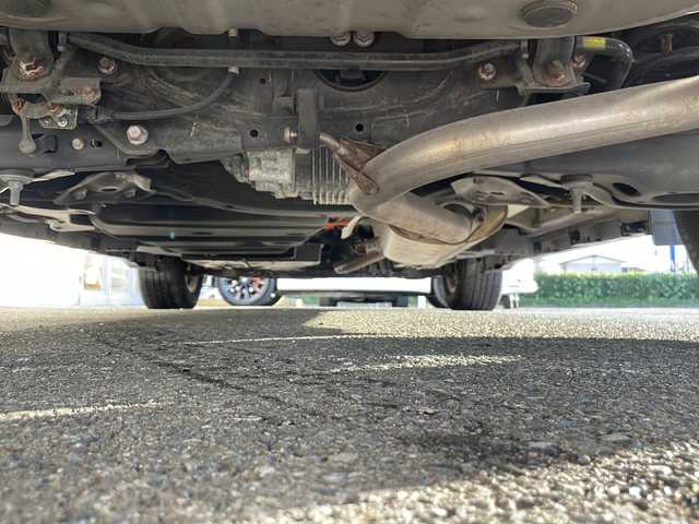トヨタ ハリアー ハイブリッド エレガンス 岩手県 2014(平26)年 4.8万km ブラキッシュレッドマイカ 純正ナビ　バックＣ　フルセグ　電動ハーフレザーシート　Ｂｌｕｅｔｏｏｔｈ再生　レーダークルーズ　ステアスイッチ　ビルドインＥＴＣ　ドラレコ　オートＬＥＤヘッドライト　フォグランプ　スマートキー