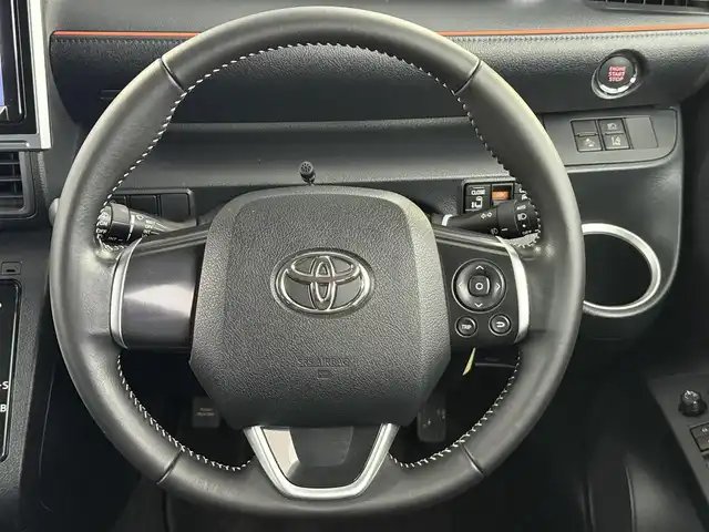 トヨタ シエンタ G クエロ 愛知県 2019(平31)年 4.2万km ホワイトパールクリスタルシャイン 社外9インチナビ/フルセグTV/CD/DVD再生/Bluetooth接続/バックモニター/トヨタセーフティセンス/プリクラッシュセーフティ/レーンデイパーチャーアラート/オートマチックハイビーム/ステアリングスイッチ/両側電動スライドドア/クリアランスソナー/オートエアコン/ドライブレコーダー/ETC/コンビシート/カーテンエアバック/TRDエアロパーツ