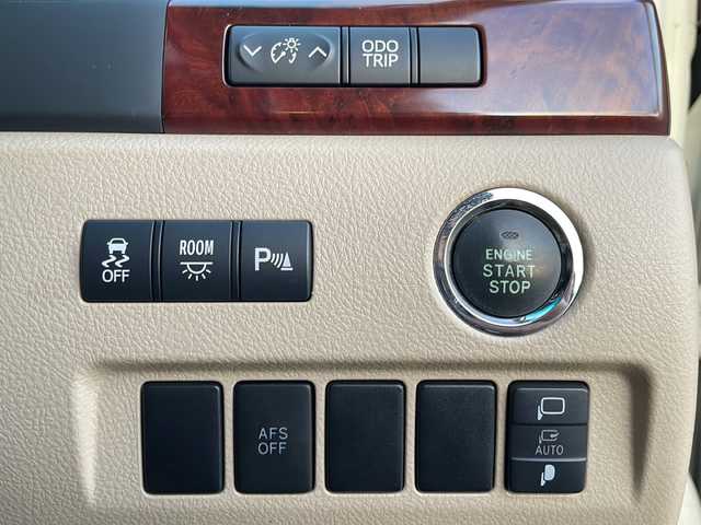 トヨタ アルファード 350G Lパッケージ 岩手県 2010(平22)年 7.3万km ゴールドパールクリスタルシャイン フリップダウンモニター　サンルーフ　両側パワースライドドア　純正ナビ　バックカメラ　Ｂｌｕｅｔｏｏｔｈ　レザーシート　パワーシート　シートヒーター　オットマン付きキャプテンシート　横滑り防止システム