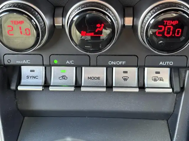 トヨタ ＧＲ８６ RZ 愛知県 2022(令4)年 4.3万km クリスタルホワイトパール GR PARTS空力パッケージ/・GRフロントスポイラー/・GRサイドスカート/・GRリヤバンパースポイラー/・GRスポーツマフラー/・GRカナード/・GRエアロスタビライジングカバー/・GRトランクスポイラー/GRスプリングセット/GRショックアブソーバーセット/GRフェンダーダクトフィン/BLITZアドバンスパワーエアクリーナー＋サクションキット/10インチ有機ELディスプレイ（CN-F1X10BHD）/・Bluetooth接続/・フルセグTV/前後ドライブレコーダー/クルーズコントロール/バックカメラ/純正フロアマット/ETC/スマートキー/スペアキー