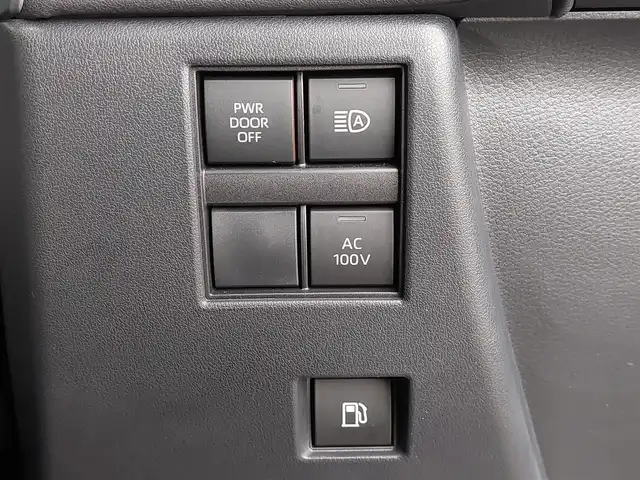 トヨタ アルファードハイブリット Z 東京都 2023(令5)年 0.9万km プラチナホワイトパールマイカ ワンオーナー/GRパフォーマンスダンパーセット/左右独立ムーンルーフ/Toyota Safety Sense/・プリクラッシュセーフティ/・レーントレーシングアシスト/・先行車発進告知機能/・オートマチックハイビーム/・レーダークルーズコントロール/・クリアランスソナー/・ブラインドスポットモニター/・ヘッドアップディスプレイ/・パノラミックビューモニター/・ドライバー異常時対応システム/・アドバンスドパーク/プッシュスタート/パドルシフト/純正ナビ/フルセグTV/ETC2.0/前後ドライブレコーダー/ワイヤレス充電器/100V電源/デジタルインナーミラー/両側パワースライドドア/レザーシート/メモリー機能付きパワーシート/オットマン/パワーバックドア/シートヒーター/ベンチレーション/ステアリングヒーター/LEDヘッドライト/18インチ純正アルミホイール/スマートキー