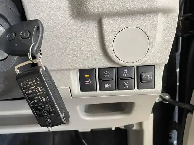 ダイハツ ムーヴ L SAⅢ 新潟県 2017(平29)年 4.2万km ブラックマイカメタリック ・4WD/・純正ナビ/フルセグTV/DVD/CD/SD/BT/・バックカメラ/・純正エンジンスターター/・ドライブレコーダー/・スマートアシスト3/・衝突被害軽減ブレーキ/・車線逸脱警報/・前後誤発進抑制機能/・オートマチックハイビーム/・横滑り防止/・アイドリングストップ/・運転席シートヒーター/・キーレス/・ドアバイザー/・電格ミラー