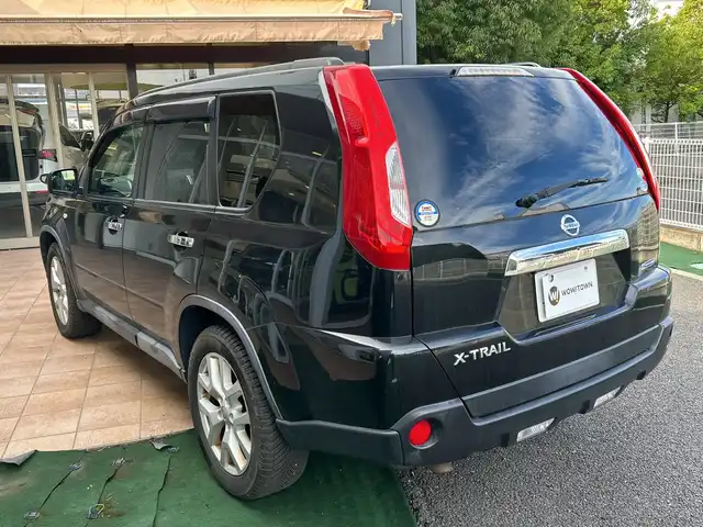 日産 エクストレイル 20Xtt 埼玉県 2013(平25)年 11.7万km 黒 純正ナビ/　　CD/DVD/BT/バックカメラ/クルーズコントロール/カプロンシート/シートヒーター/スマートキー/ETC/禁煙車