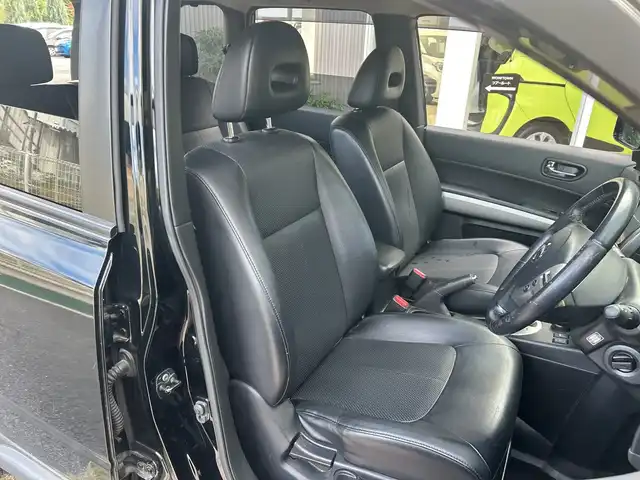 日産 エクストレイル 20Xtt 埼玉県 2013(平25)年 11.7万km 黒 純正ナビ/　　CD/DVD/BT/バックカメラ/クルーズコントロール/カプロンシート/シートヒーター/スマートキー/ETC/禁煙車