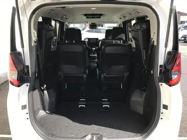 スズキ ランディ ハイブリッドG 富山県 2022(令4)年 5.6万km ホワイトパールクリスタルシャイン 〇純正ナビ/〇フルセグTV/〇バックカメラ/〇11.6インチフリップダウンモニター/〇両側パワースライドドア/〇ビルトインETC/〇前後ドラレコ/〇コーナーセンサー/〇セーフティセンス/〇革巻きステアリング/〇シートヒーター/〇左右独立温度調整オートエアコン/〇純正16インチアルミ/〇スマートキー/〇禁煙車