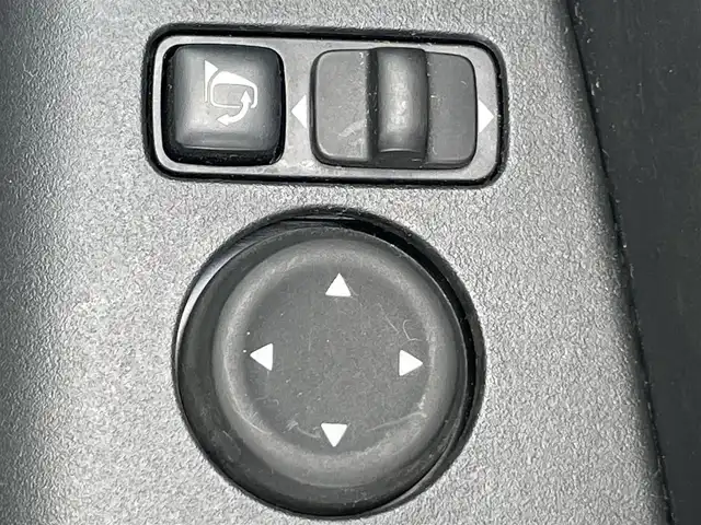 日産 セレナ e－パワー ハイウェイスター V 岡山県 2022(令4)年 5.5万km ブリリアントホワイトパール 登録時走行距離55019km/ワンオーナー/純正10インチナビ/フルセグTV(AM/FM/CD/DVD/Bluetooth)/純正11インチフリップダウンモニター/両側パワースライドドア/アラウンドビューモニター/ビルトインETC/ドライブレコーダー/インテリジェントルームミラー/ブラインドスポットモニター/プロパイロット/・インテリジェントクルーズコントロール/・車線逸脱防止支援システム/クリアランスソナー/衝突軽減ブレーキ/横滑り防止装置/オートマチックハイビーム/アイドリングストップ/電子パーキングブレーキ/オートブレーキホールド/15インチ純正AW/純正フロアマット