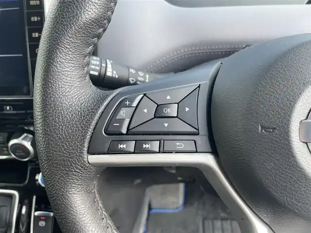 日産 セレナ e－パワー ハイウェイスター V 岡山県 2022(令4)年 5.5万km ブリリアントホワイトパール 登録時走行距離55019km/ワンオーナー/純正10インチナビ/フルセグTV(AM/FM/CD/DVD/Bluetooth)/純正11インチフリップダウンモニター/両側パワースライドドア/アラウンドビューモニター/ビルトインETC/ドライブレコーダー/インテリジェントルームミラー/ブラインドスポットモニター/プロパイロット/・インテリジェントクルーズコントロール/・車線逸脱防止支援システム/クリアランスソナー/衝突軽減ブレーキ/横滑り防止装置/オートマチックハイビーム/アイドリングストップ/電子パーキングブレーキ/オートブレーキホールド/15インチ純正AW/純正フロアマット