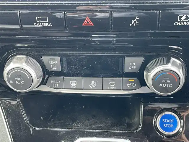 日産 セレナ e－パワー ハイウェイスター V 岡山県 2022(令4)年 5.5万km ブリリアントホワイトパール 登録時走行距離55019km/ワンオーナー/純正10インチナビ/フルセグTV(AM/FM/CD/DVD/Bluetooth)/純正11インチフリップダウンモニター/両側パワースライドドア/アラウンドビューモニター/ビルトインETC/ドライブレコーダー/インテリジェントルームミラー/ブラインドスポットモニター/プロパイロット/・インテリジェントクルーズコントロール/・車線逸脱防止支援システム/クリアランスソナー/衝突軽減ブレーキ/横滑り防止装置/オートマチックハイビーム/アイドリングストップ/電子パーキングブレーキ/オートブレーキホールド/15インチ純正AW/純正フロアマット