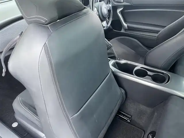 トヨタ ８６ GT 東京都 2017(平29)年 2.4万km アズライトブルー モデリスタエアロ/・フロント・サイド・リアアンダー/トランクスポイラー/純正SDナビ/・CD/BT/AM/FM/TV/バックカメラ/革巻きステアリング/LEDヘッドライト/フォグランプ/ハーフレザーシート/横滑り防止装置/プッシュスタート