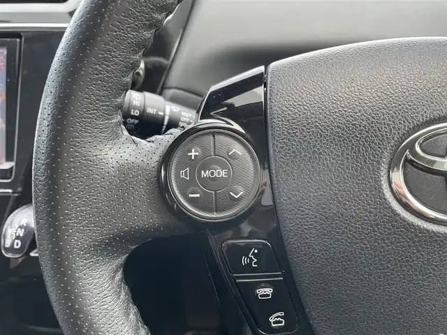 トヨタ プリウス α S ツーリングセレクション G’s 栃木県 2015(平27)年 7.9万km ホワイトパールクリスタルシャイン 純正9インチナビ/・フルセグTV/・CD/DVD/BT/・SD/AM.FM/バックカメラ/ビルトインETC/革巻きステアリング/ステアリングスイッチ/ハーフレザーシート（革調シートカバー有）/純正18インチAW/プッシュスタート/スマートキー/GPSレーダー/純正フロアマット/純正ドアバイザー/LEDヘッドライト/フォグランプ/オートライト/室内LEDランプ/横滑り防止システム/電動格納ウィンカーミラー