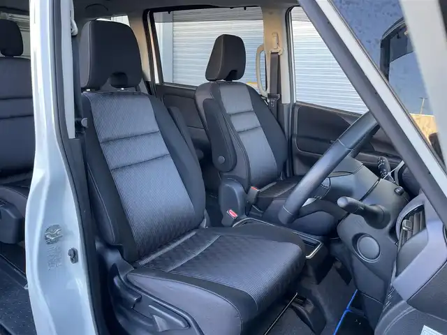 日産 セレナ e－パワー ハイウェイスター V 東京都 2020(令2)年 6.5万km ブリリアントホワイトパール 純正ナビ　/Bluetooth　/CD　/DVD　/TV　/USB　/全周囲カメラ　/両側電動スライドドア　/ドライブレコーダー　/クルーズコントロールシステム　/ETC　/BSM　/純正フロアマット　/純正アルミホイール/ABS/横滑り防止装置/コーナーセンサー/レーンアシスト/オートライト/衝突被害軽減システム