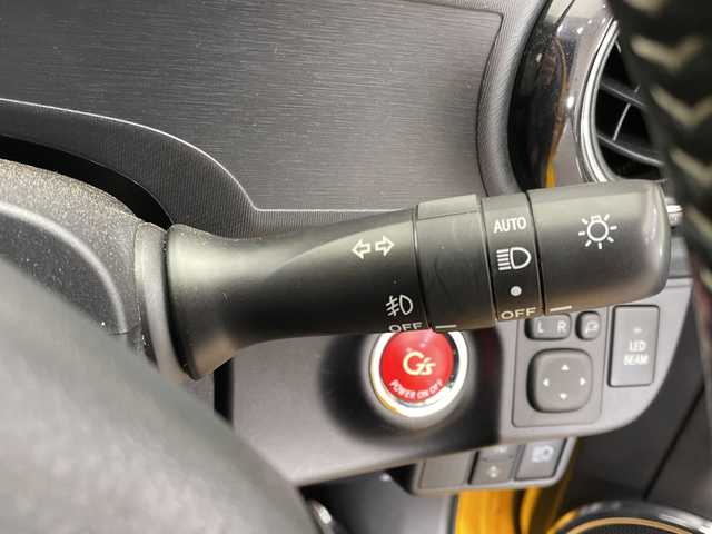 トヨタ アクア G G’s 栃木県 2017(平29)年 3.1万km イエロー 純正SDナビ/(CD/ワンセグTV/Bluetooth/SD/AUX)/バックカメラ/ビルトインETC/前方ドライブレコーダー/ハーフレザーシート/シーケンシャルウィンカー/オートライト/LEDヘッドライト/横滑り防止装置/フォグランプ/スマートキー/プッシュスタート/ステアリングスイッチ/革巻きステアリング/ウィンカーミラー/１７インチ純正アルミホイール/純正フロアマット/社外スプリング