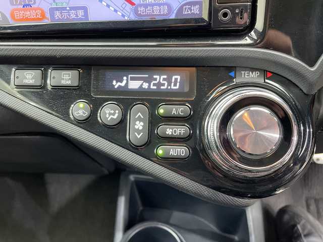 トヨタ アクア G G’s 栃木県 2017(平29)年 3.1万km イエロー 純正SDナビ/(CD/ワンセグTV/Bluetooth/SD/AUX)/バックカメラ/ビルトインETC/前方ドライブレコーダー/ハーフレザーシート/シーケンシャルウィンカー/オートライト/LEDヘッドライト/横滑り防止装置/フォグランプ/スマートキー/プッシュスタート/ステアリングスイッチ/革巻きステアリング/ウィンカーミラー/１７インチ純正アルミホイール/純正フロアマット/社外スプリング